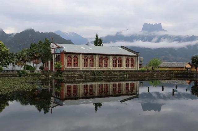 最适合老年人开车自驾的10条秋游路线路况好风景美！(图10)