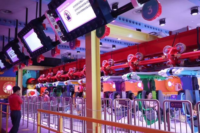 上海乐高乐园带火周边酒店亲子游新地标引流效应显现 活力中国调研行(图2)