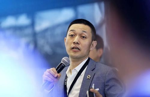 一名蔚来“电工”拯救了李斌