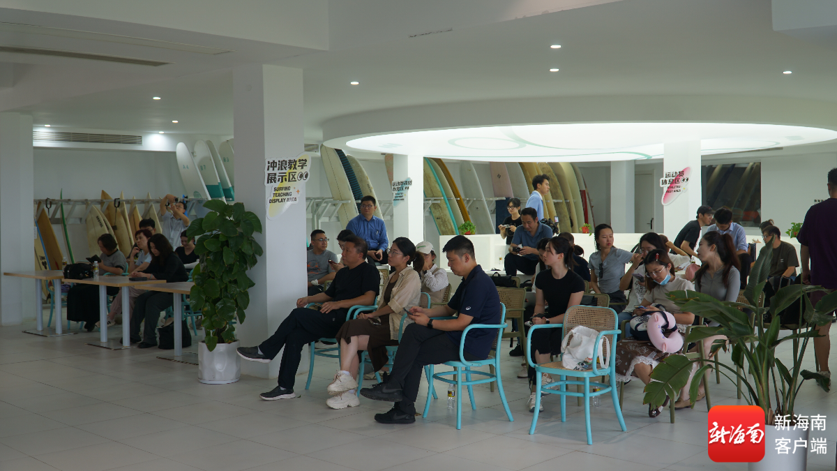 走进万宁 见证浪尖上的新图景