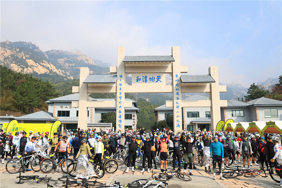 2025年第三届“山海骑遇”环半岛自行车赛圆满举行 山海新场景催热崂山赛事经济(图4)