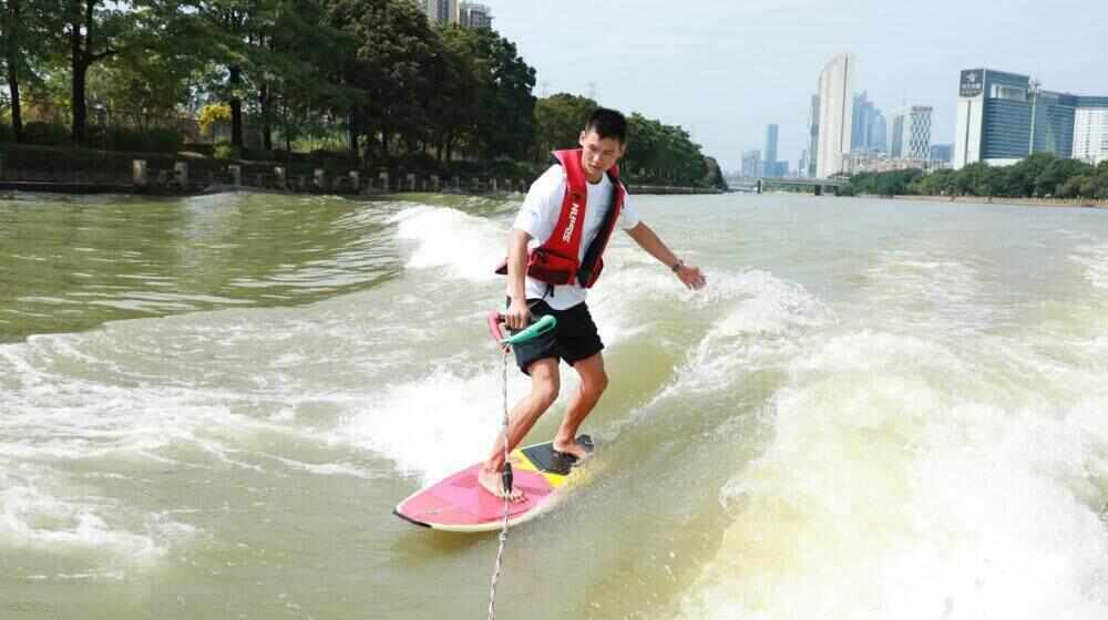 广州水上运动场地“+1”欢迎来琶洲黄埔涌划船冲浪(图2)
