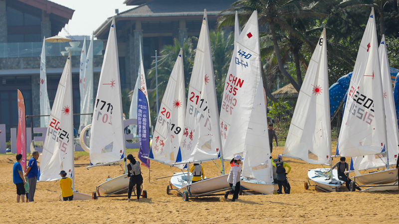 全运会冲浪赛场惊现“大湾鸡”名场面！