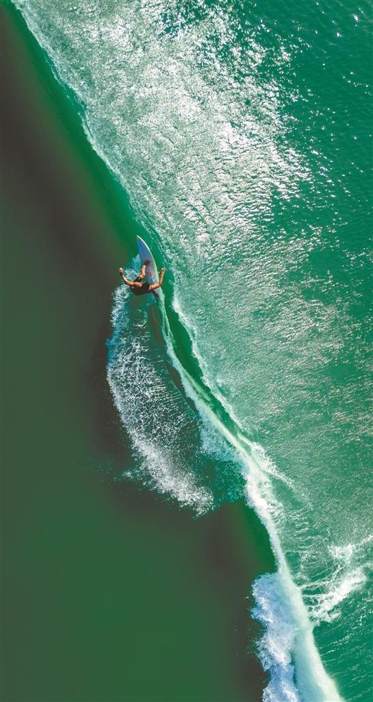 从无声世界到浪尖之上重庆听障女孩的极限摄影之路(图4)