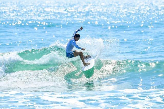 逐浪万宁！2025世界冲浪联盟积分巡回赛燃情启幕(图2)