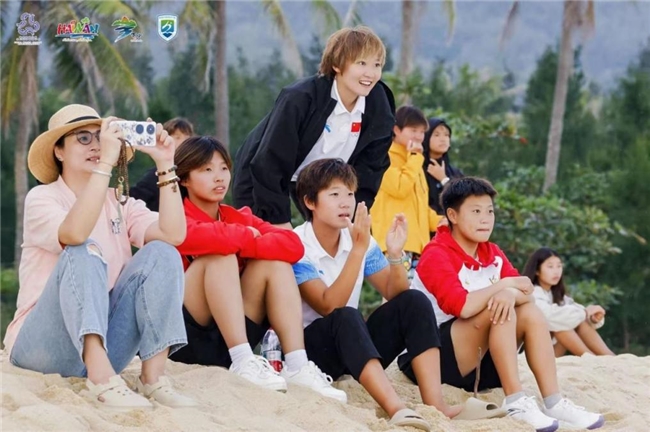 2025年全国冲浪锦标赛万宁圆满收官海南队斩获7项冠军(图10)