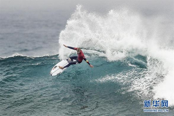 年终特稿丨年度字词“画像”世界的2025