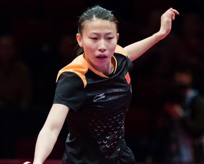 在陈梦的身边一向冷酷的山西籍世界第一削球女王也变得可爱了(图6)