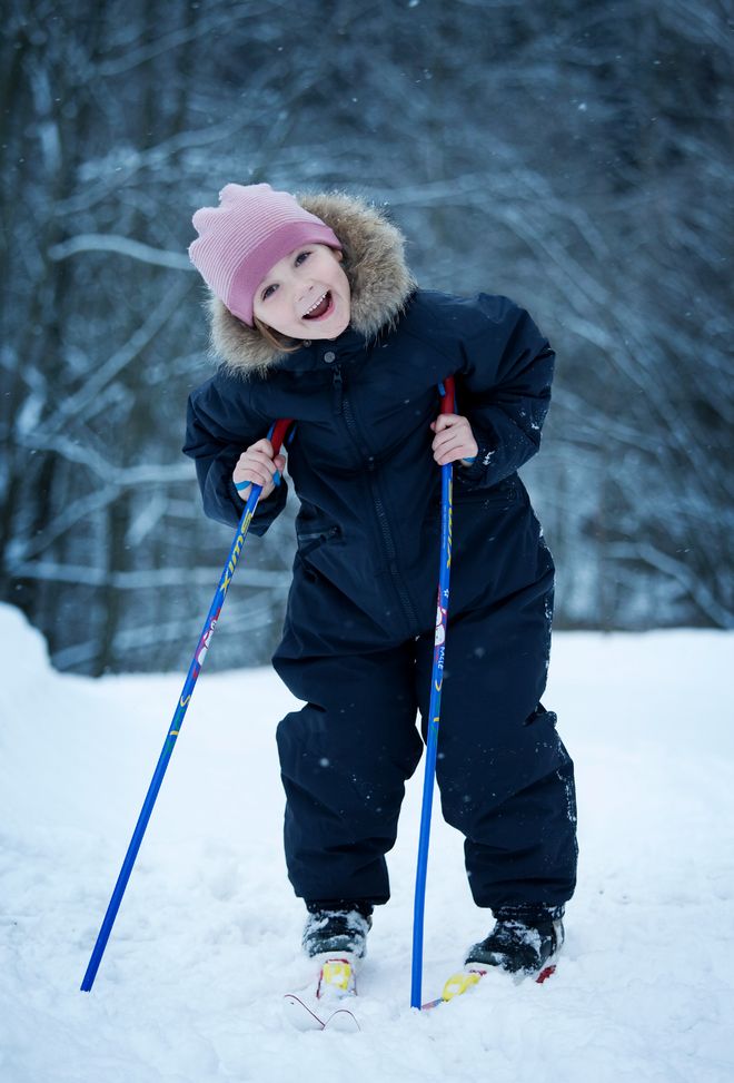 可甜可飒能开战机也能戴王冠！挪威600年来首位00后女王储！(图8)