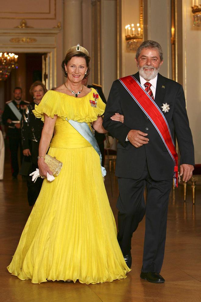 可甜可飒能开战机也能戴王冠！挪威600年来首位00后女王储！(图59)