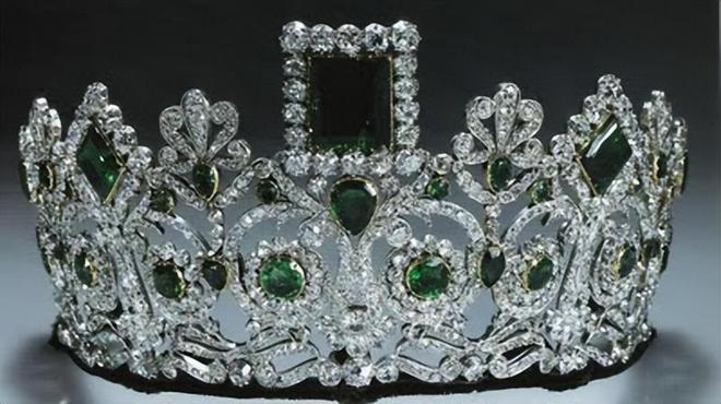 可甜可飒能开战机也能戴王冠！挪威600年来首位00后女王储！(图31)