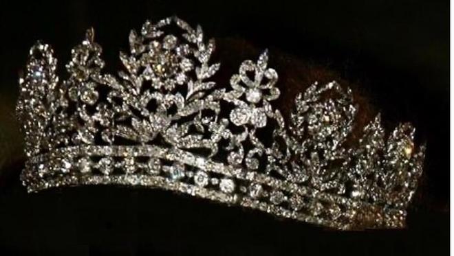 可甜可飒能开战机也能戴王冠！挪威600年来首位00后女王储！(图36)