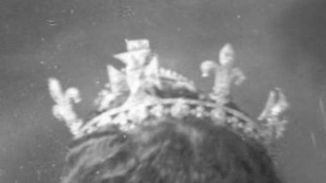 可甜可飒能开战机也能戴王冠！挪威600年来首位00后女王储！(图45)