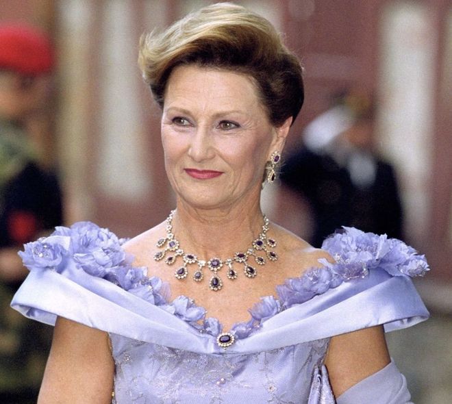 可甜可飒能开战机也能戴王冠！挪威600年来首位00后女王储！(图56)