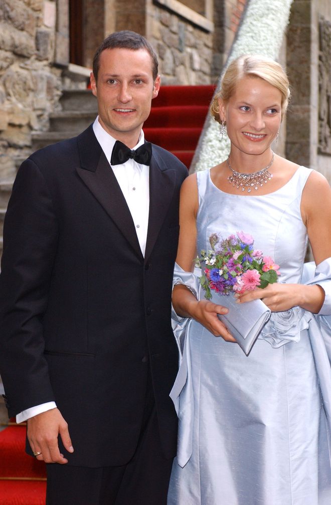 可甜可飒能开战机也能戴王冠！挪威600年来首位00后女王储！(图64)