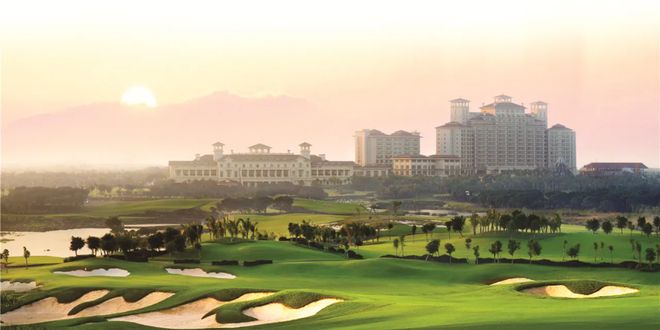 逃离寒冷！海南度假玩法全打包~海边五钻酒店呀诺达雨林探秘帆船+浮潜+冲浪等10+项体验一营全搞定！(图3)