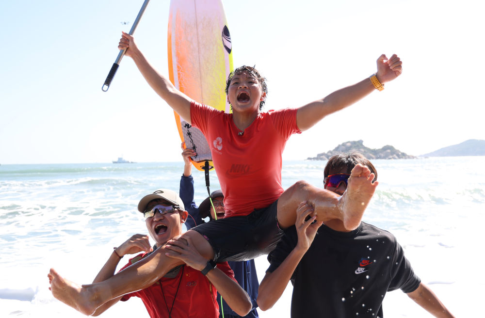 全运会｜奥运冲浪名将杨思琪强势摘金