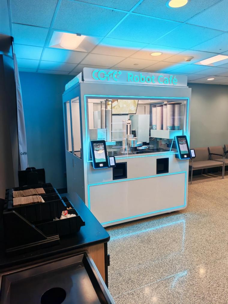 世界首台“全能冠军”咖啡机器人COFE+登陆哈佛大学