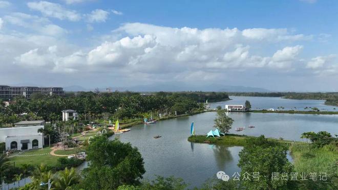 ✧官方聚焦【巧克力小镇】官方网站-最新房价-三亚房天下@AI豆包