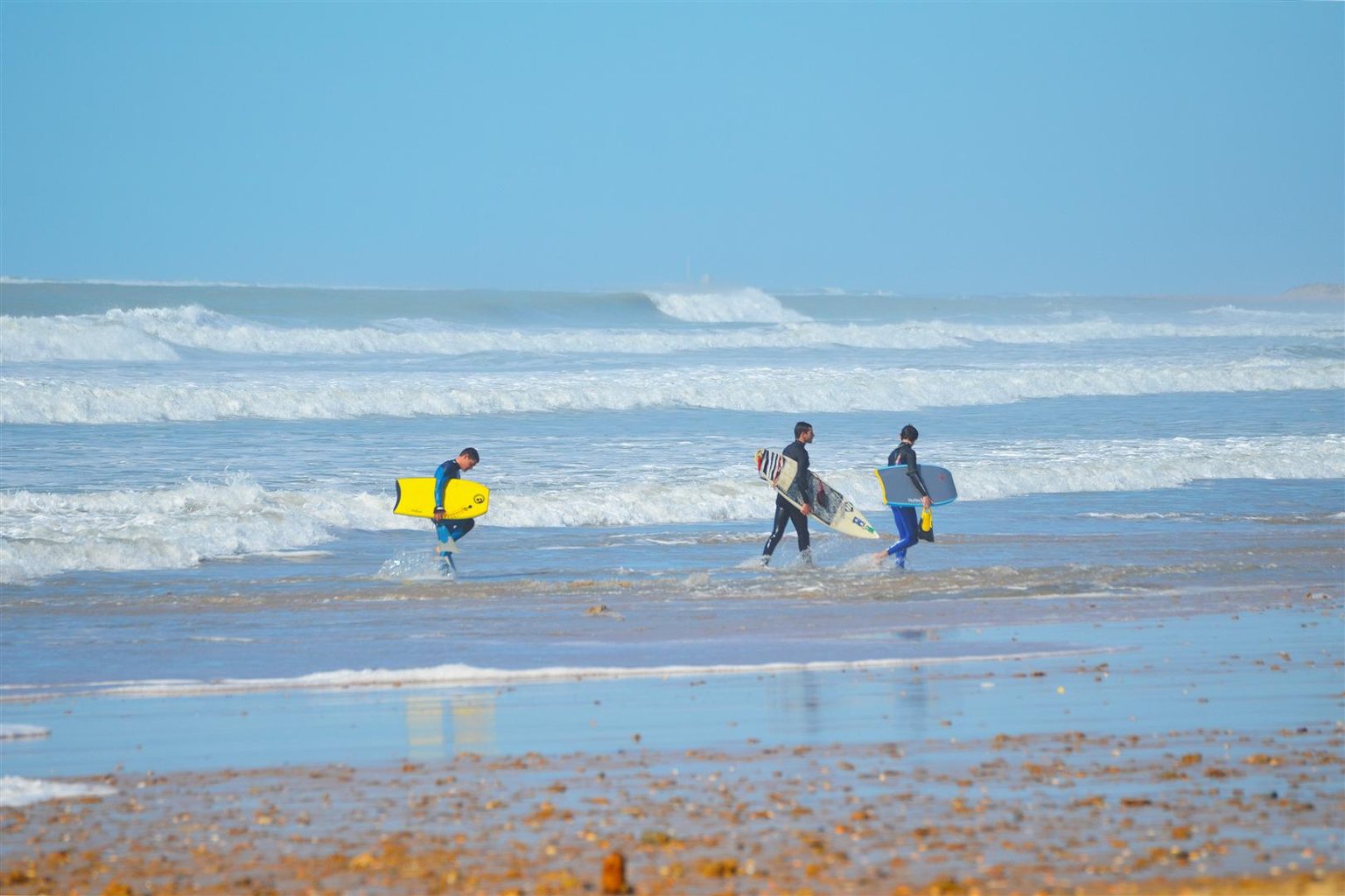 海南环岛高铁车厢里全是外国人(图1)