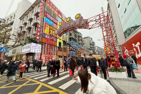 赛场很燃吃喝玩乐更过瘾！跟着省运会游内江市中区(图2)