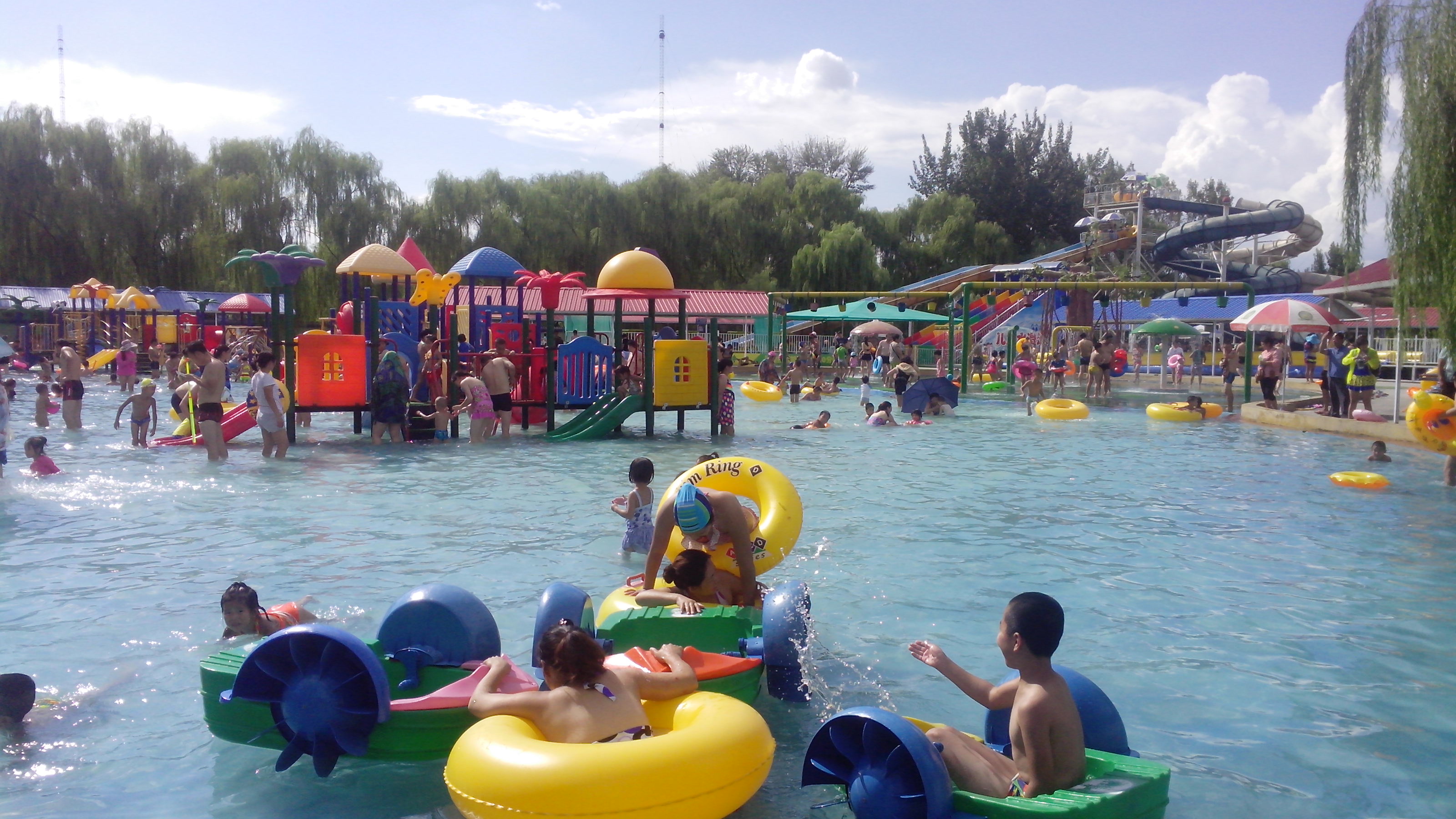 以党建引领社区服务 提升群众幸福指数