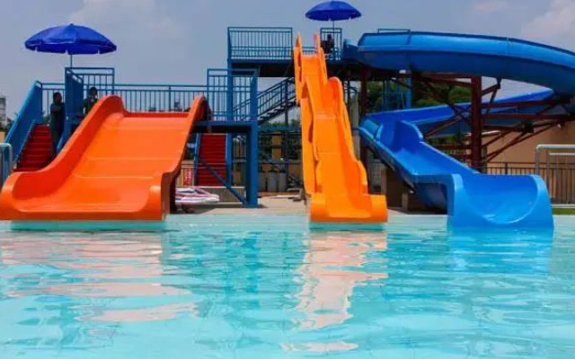 旭日逐浪！陵水香水湾夏日冲浪热潮涌动(图1)
