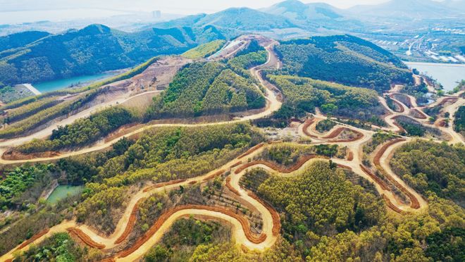 冰雪头条：大连“十五冬”场馆打造多用途和四季运营场地；澳大利亚一公司推“城市滑雪冲浪”项目；西域旅游推动冰雪旅游向复合业态拓展…(图3)