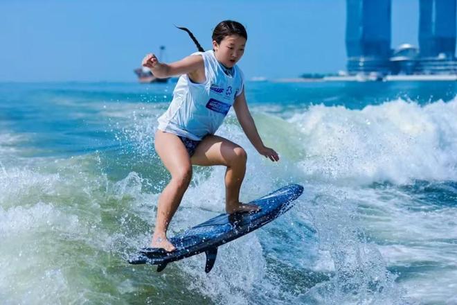 全球顶尖选手逐浪海口湾2024尾波（冲浪）世界杯开幕(图6)